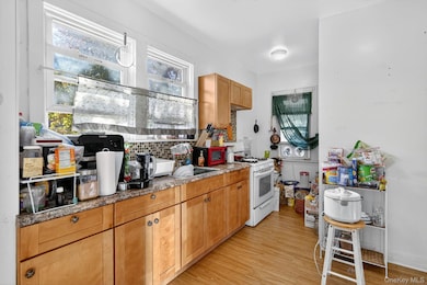 964 State St, Schenectady, NY 12307 - photo 6