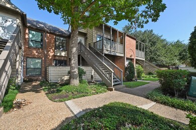 2829 Timmons Ln unit 184, Houston, TX 77027 - photo 2