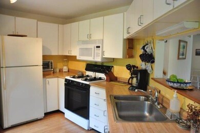 236 Bluff Rd unit 52, Yarmouth, ME 04096 - photo 6