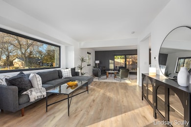 1560 Eastlawn Rd SE, Grand Rapids, MI 49506 - photo 4