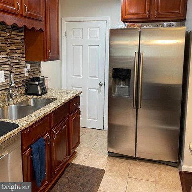 1239 Gleneagle Rd, Baltimore, MD 21239 - photo 5