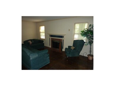 Living Room with fireplace
