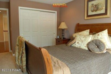 902 Macintosh Way, Matamoras, PA 18336 - photo 6