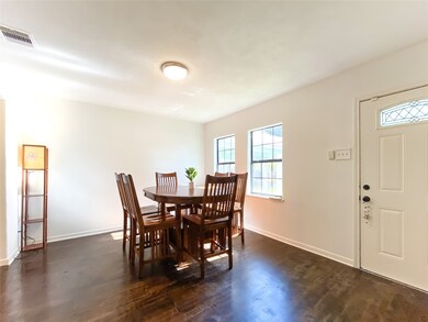 5038 Golden Forest Dr, Houston, TX 77091 - photo 5