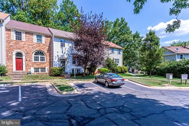 2995 Mission Square Dr, Fairfax, VA 22031 - photo 4