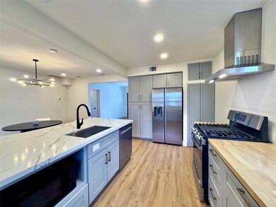 2413 Woodhead St unit A, Houston, TX 77019 - photo 5