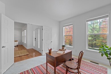 485 Legend Oaks Dr, Chapel Hill, NC 27517 - photo 4