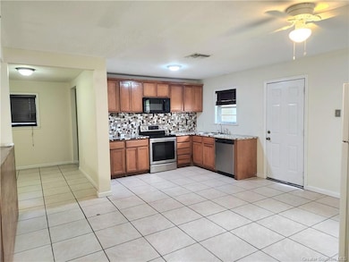 445 Washington St, Lake Charles, LA 70605 - photo 3