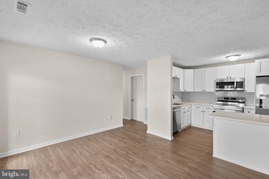 2137 Wainwright Ct unit 1C, Frederick, MD 21702 - photo 2