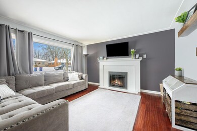 869ArborStNE-3