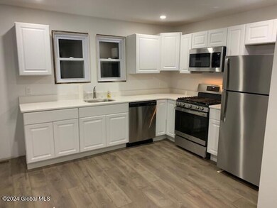 26 Oregon Ave, Rensselaer, NY 12144 - photo 2