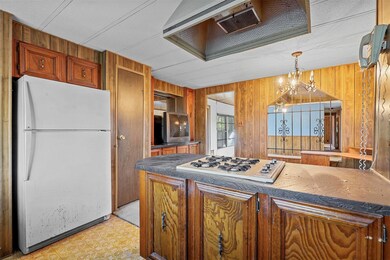 169 Odel Dr, Weatherford, TX 76085 - photo 4