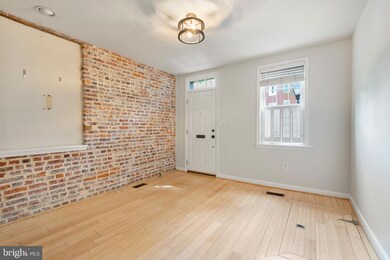 106 W Lee St, Baltimore, MD 21201 - photo 5