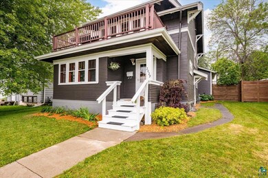 View of front of home featuring a front lawn