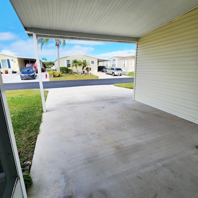 526 Hemingway Terrace unit F-02, Fort Pierce, FL 34982 - photo 4