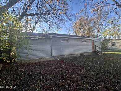 6686 Vaughn St, Crossville, TN 38555 - photo 2