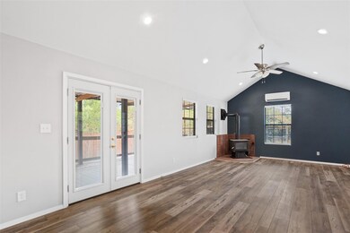 788 Lois Cir, Granbury, TX 76049 - photo 7