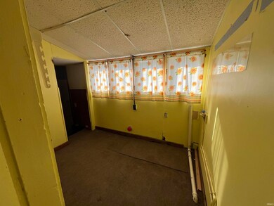 183 W 3rd St, Peru, IN 46970 - photo 6