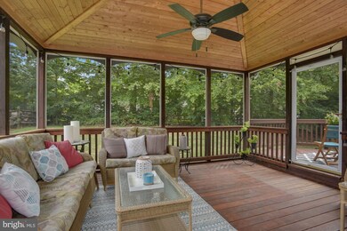 20487 Quarterpath Trace Cir, Sterling, VA 20165 - photo 3