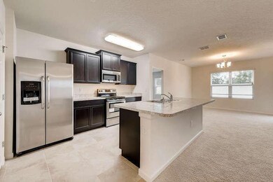 Aria C-small-004-5-Kitchen-666x445-72dpi