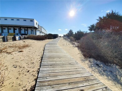 Deeded right of way to the ocean