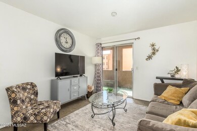 1810 E Blacklidge Dr unit 112, Tucson, AZ 85719 - photo 4