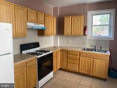 522 S 9th St, Reading, PA 19602 - photo 3