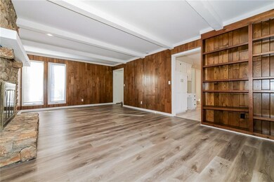 10940 Reeder St, Overland Park, KS 66210 - photo 4