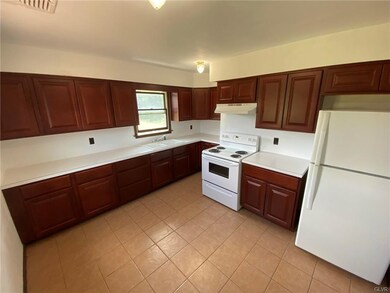 1074 Millheim Rd, Bath, PA 18014 - photo 2