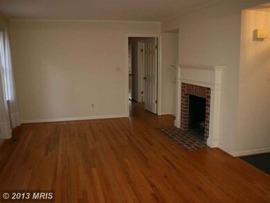 7120 Saunders Ct, Bethesda, MD 20817 - photo 6