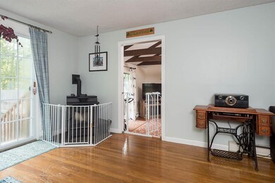 13 Thomas St, Rochester, NH 03867 - photo 6