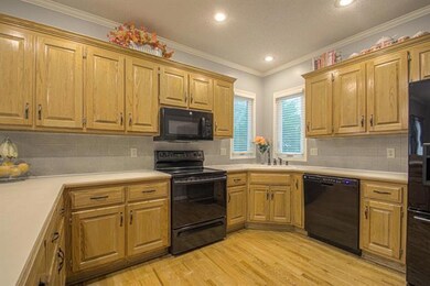 21606 W 52nd St, Shawnee, KS 66226 - photo 5