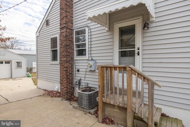 202 Olga Rd, Wilmington, DE 19805 - photo 2