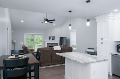 10 Soucy Dr, Rutland, MA 01543 - photo 7