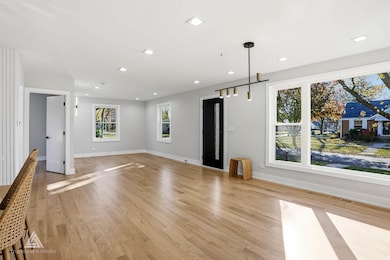 500 N Fairview Ave, Mount Prospect, IL 60056 - photo 3