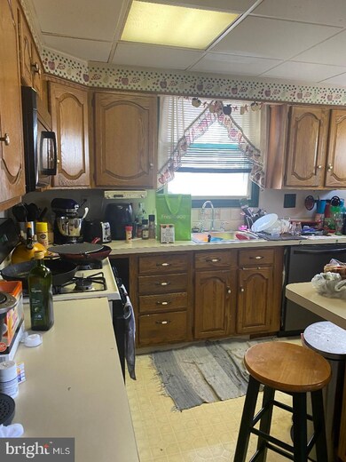 4035 Lasher Rd, Drexel Hill, PA 19026 - photo 4