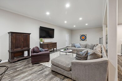 8-web-or-mls-400-e-linda-vista-rd