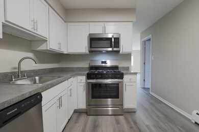 10023 Holly Ln unit 2S, Des Plaines, IL 60016 - photo 4