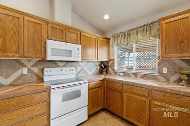 723 W Mariah Ave, Nampa, ID 83686 - photo 6