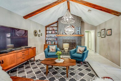 419 S Pecan Dr, Tomball, TX 77375 - photo 3