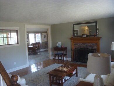 679 N Falmouth Hwy, North Falmouth, MA 02556 - photo 6