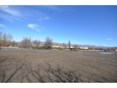 2519 E 2nd St, the Dalles, OR 97058 - photo 5