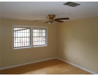 4546 Mark Twain Dr, New Orleans, LA 70126 - photo 5