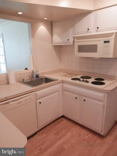 3904 Wakefield Ln, Bowie, MD 20715 - photo 5