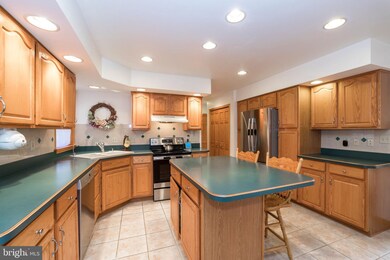 158 Vale Dr, Boyertown, PA 19512 - photo 5