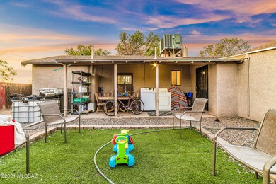 ARTIFICIAL TURF IN BACKYARD