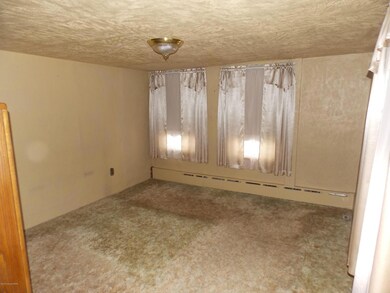 145 E Columbus Ave, Nesquehoning, PA 18240 - photo 6