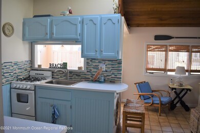 kit cabinets 2
