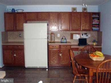 11201 Davidson Ln, Fredericksburg, VA 22407 - photo 5