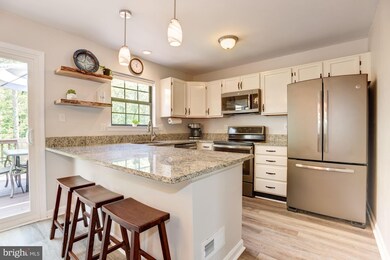 9112 Tymat Ct, Laurel, MD 20723 - photo 3